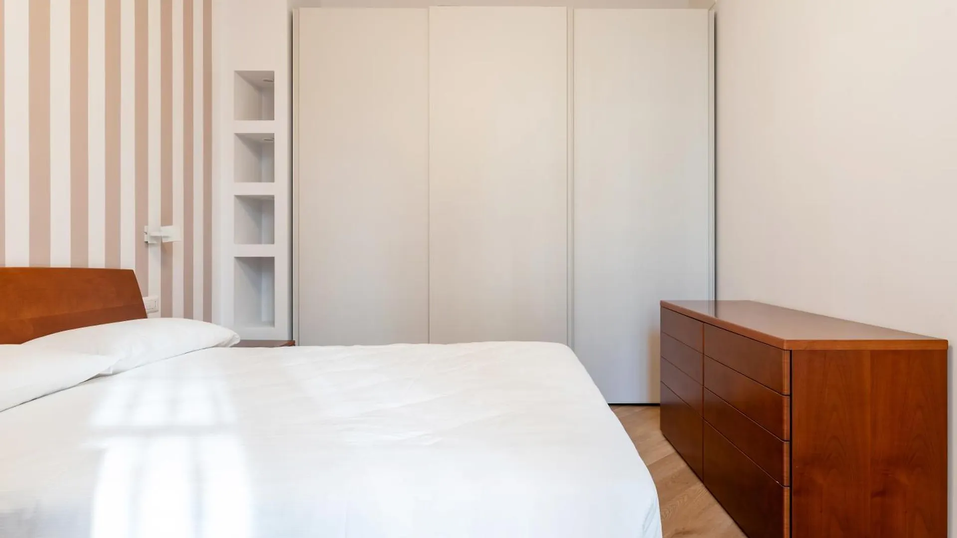 Monte Nero 2Br Apt Pta Romana M3 Milano