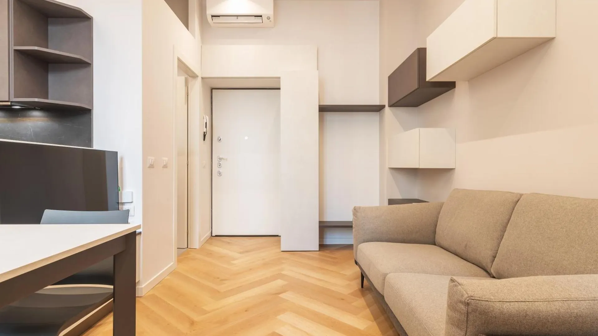 Monte Nero 2Br Apt Pta Romana M3 Milão 0*,